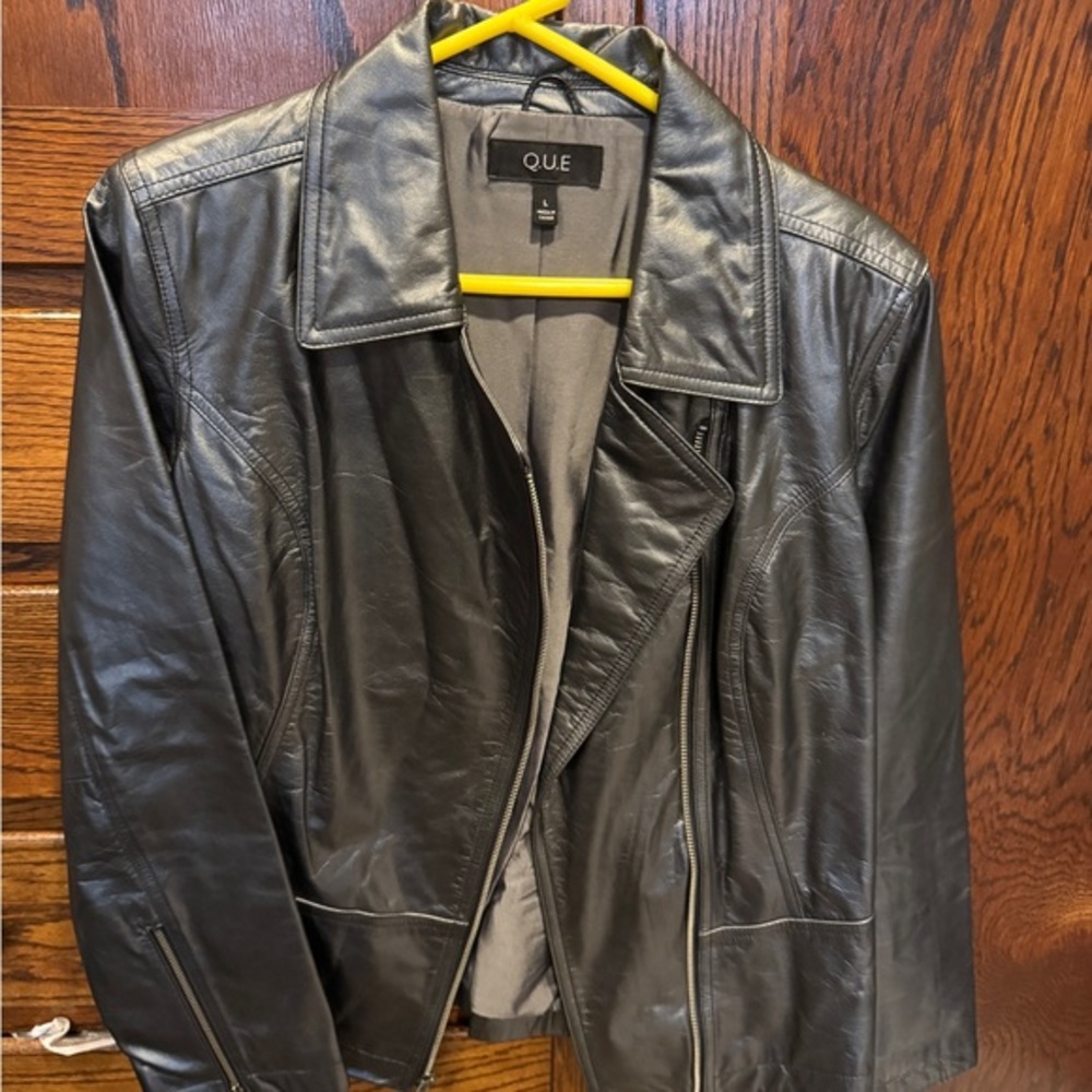 Q.U.E Leather Moto Jacket Black Zip Front Womens Size L